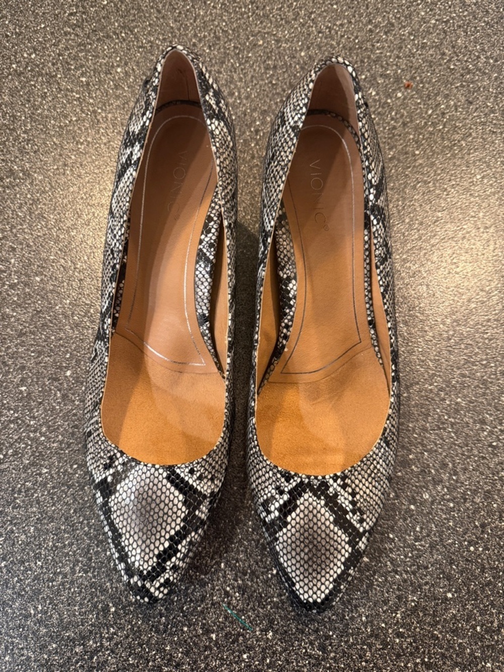 Vionic CBK Snake Print Pointed Toe Pumps in Black, White & Tan